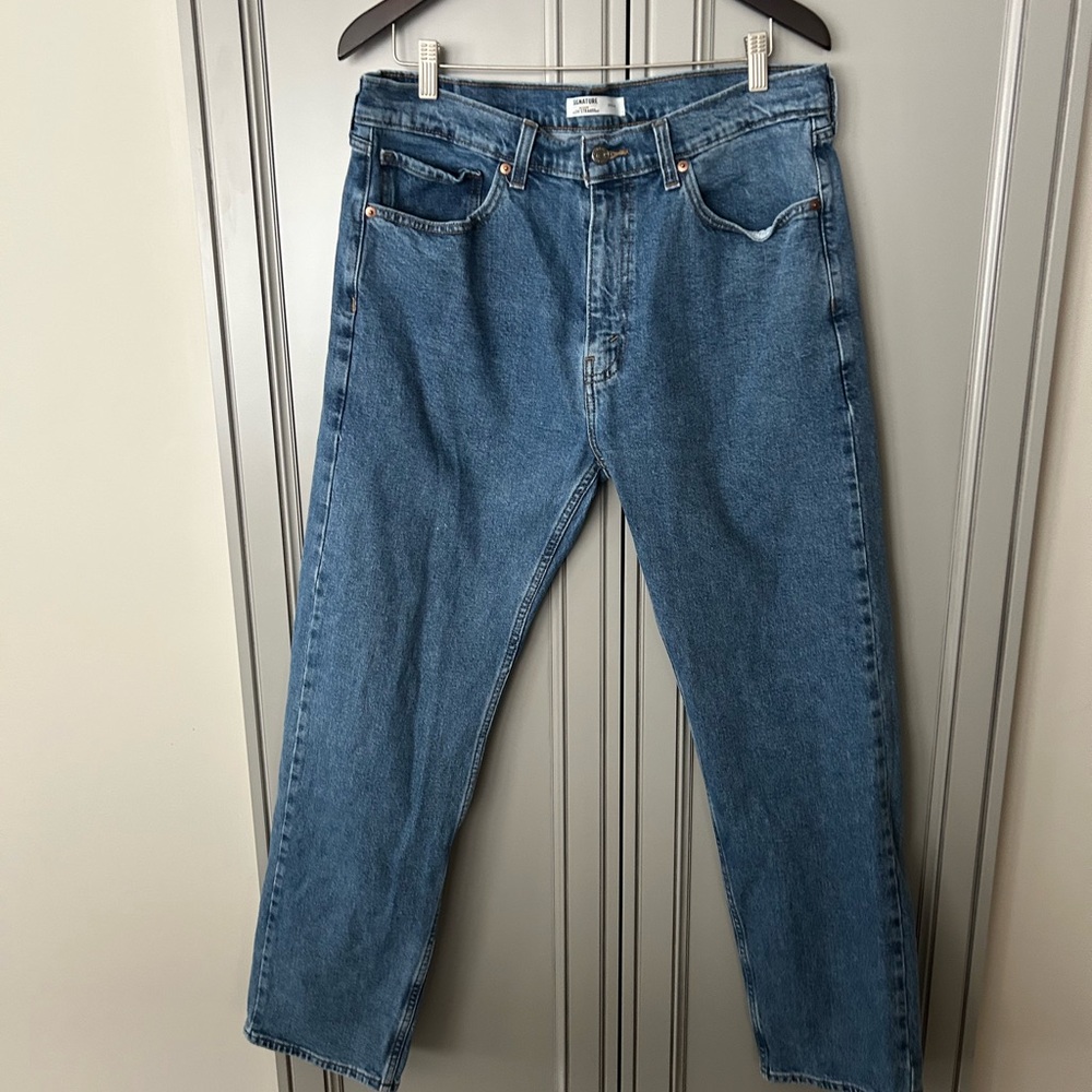 Signature by Levi Strauss Men's Straight Blue Jeans